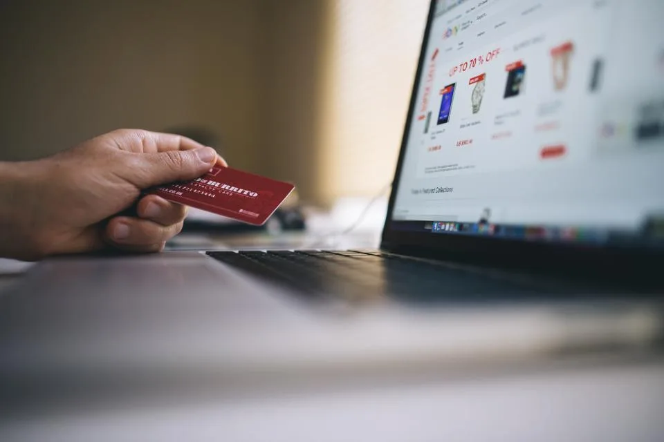 Online shop checkout screen